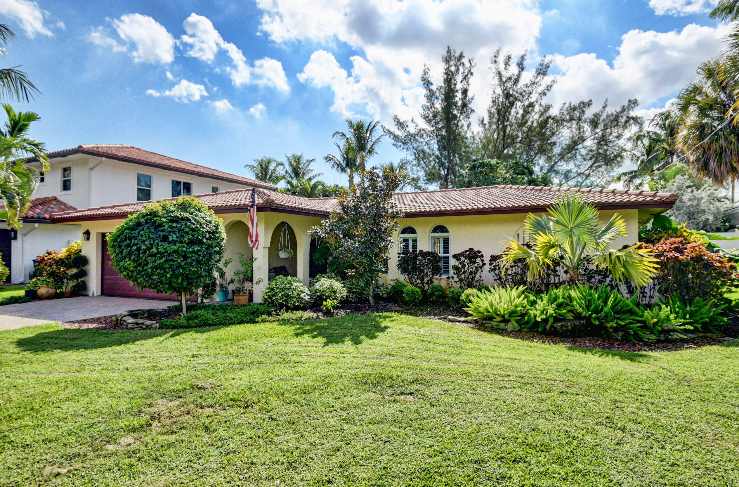 980 Southwest 21st Lane Boca Raton, FL 33486 - Photo 1 of 49 Beautiful Landscaping