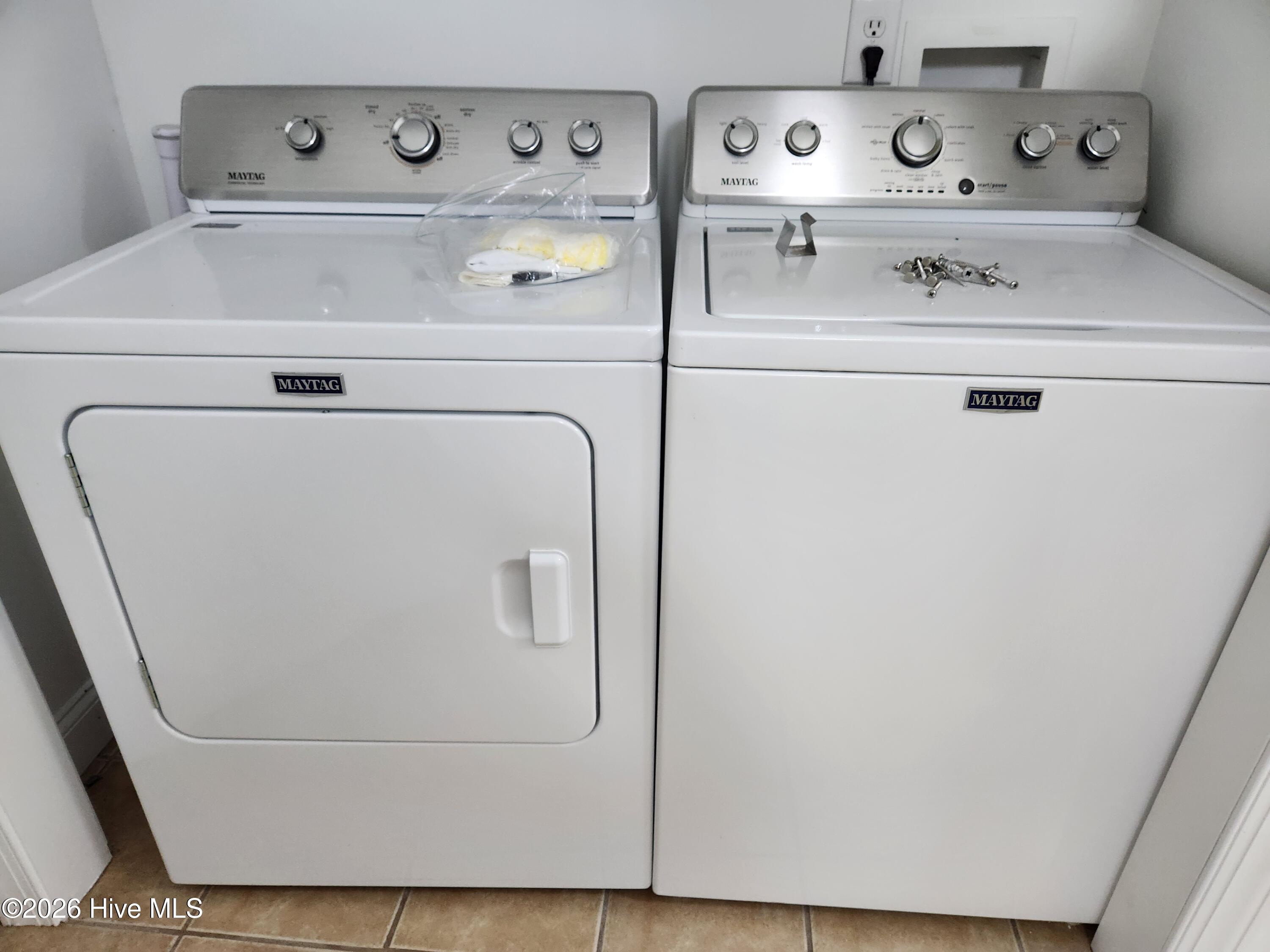 300 Lighthouse Lane, Unit A1 Cedar Point, NC 28584 - Photo 7 of 12 Includes washer/dryer