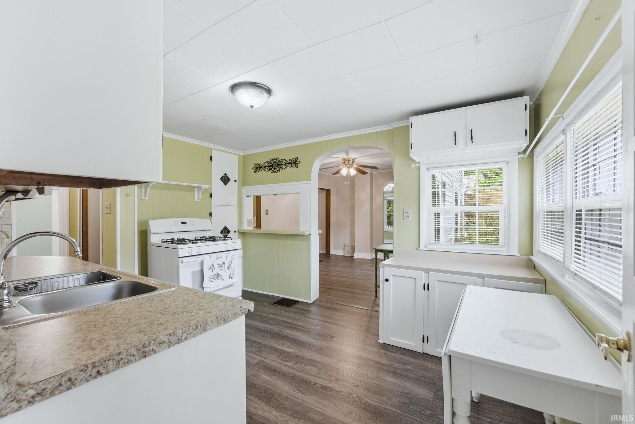 2901 Rousseau Avenue Fort Wayne, IN 46802 - Photo 12 of 39 Gallery Image 12