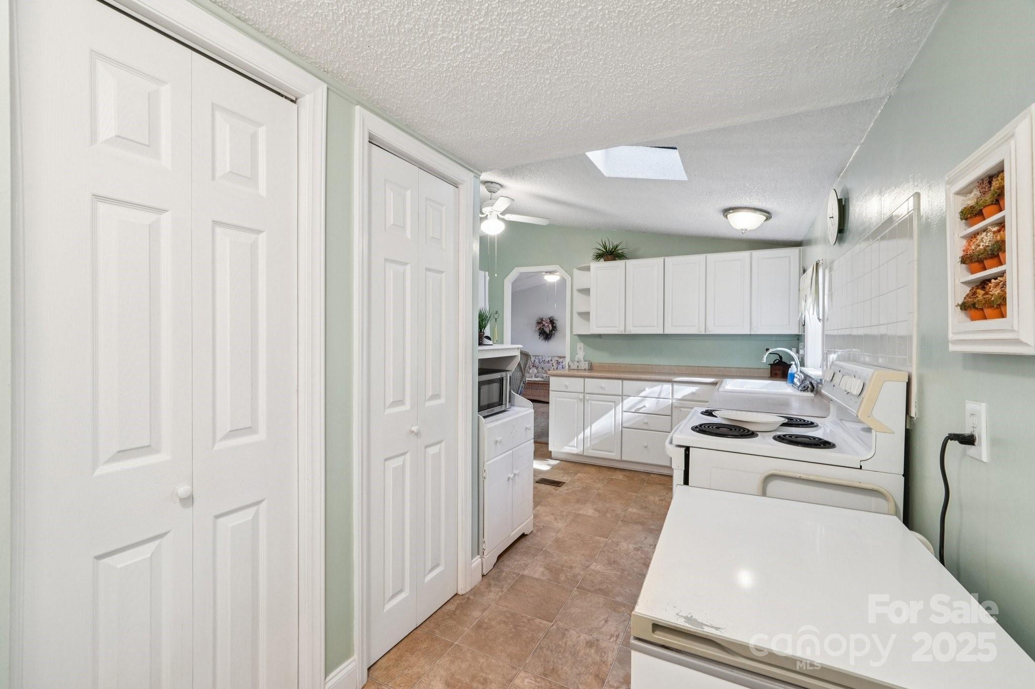 3196 Torrence Branch Drive Fort Mill, SC 29708 - Photo 12 of 43 Gallery Image 12