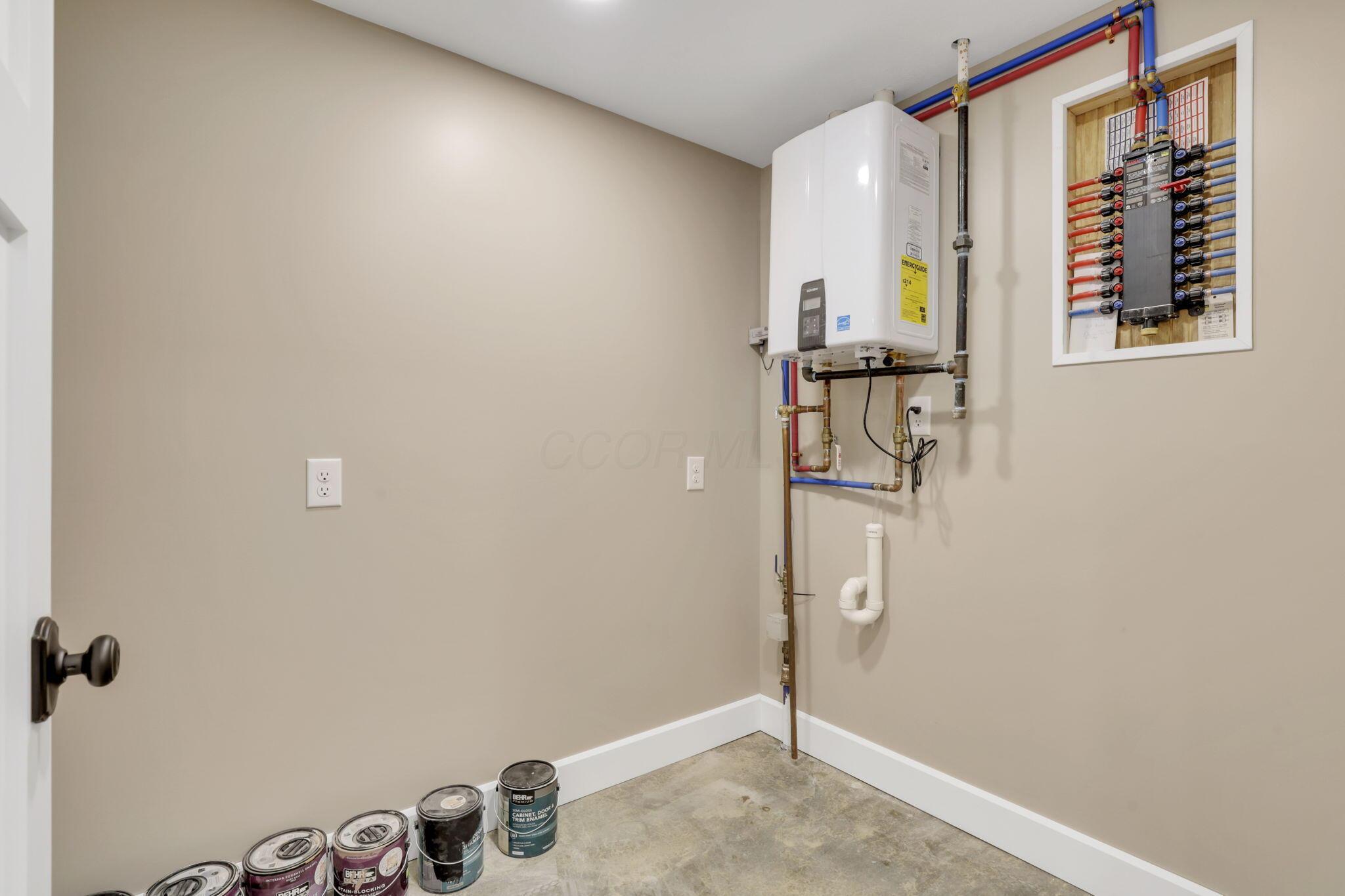 889 Blacksnake Road Utica, OH 43080 - Photo 26 of 53 Utility Room