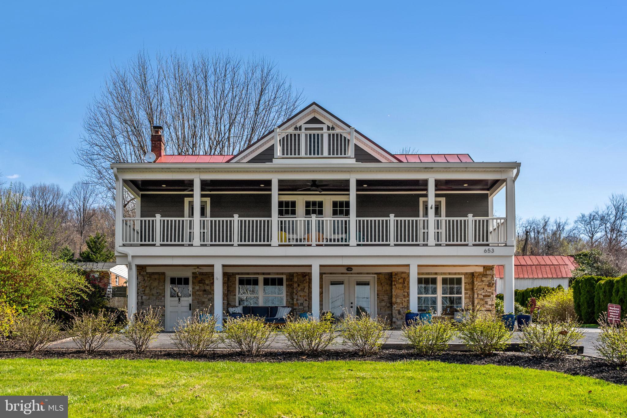 653 Federal Street Paris, VA 20130 - Photo 2 of 64 Updated home in the historic Village of Paris