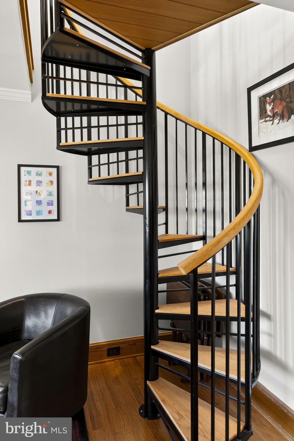 653 Federal Street Paris, VA 20130 - Photo 33 of 64 a view of entryway