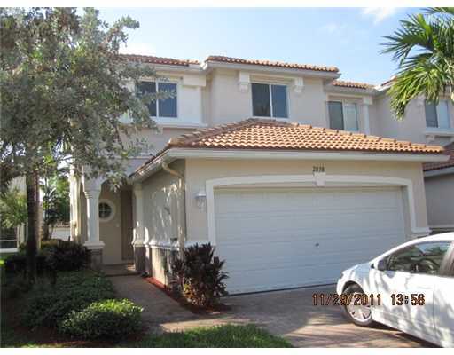 2038 Oakhurst Way Riviera Beach, FL 33404 - Photo 1 of 11 Primary Photo