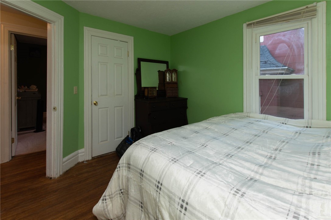 215 Spruce Avenue Rochester, NY 14611 - Photo 18 of 36