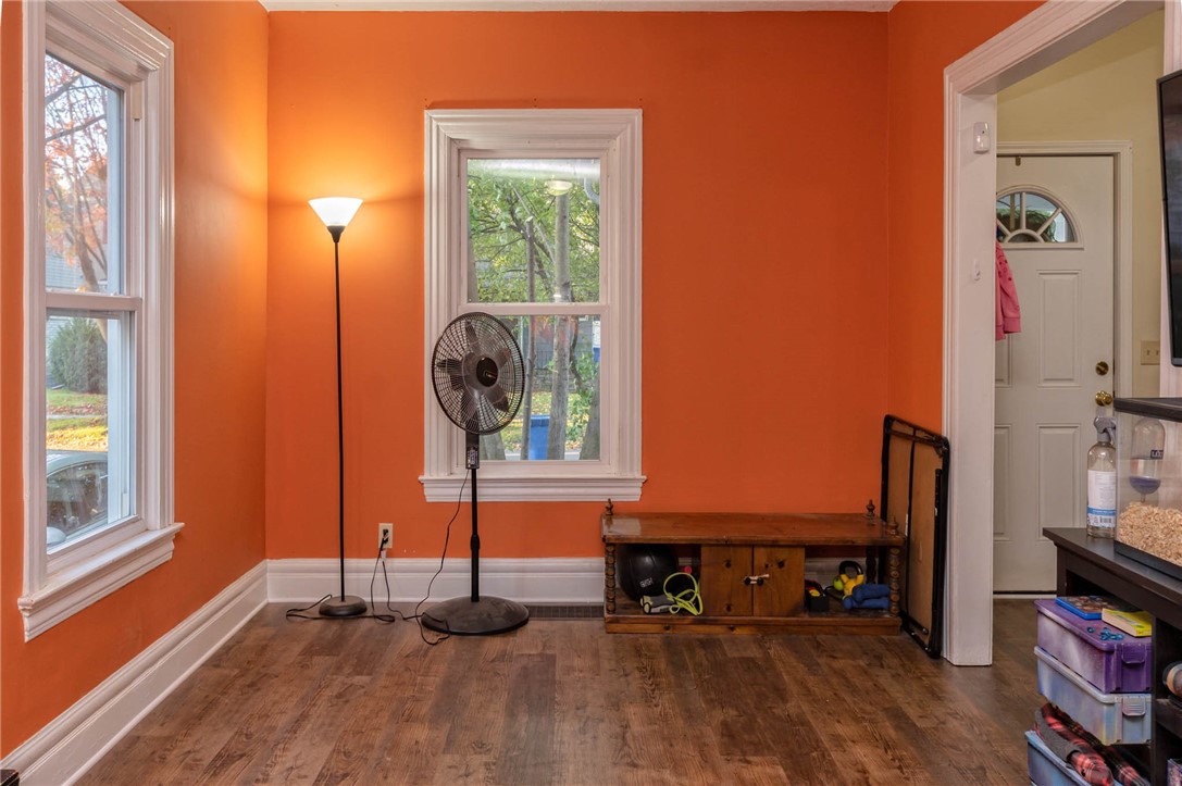 215 Spruce Avenue Rochester, NY 14611 - Photo 9 of 36