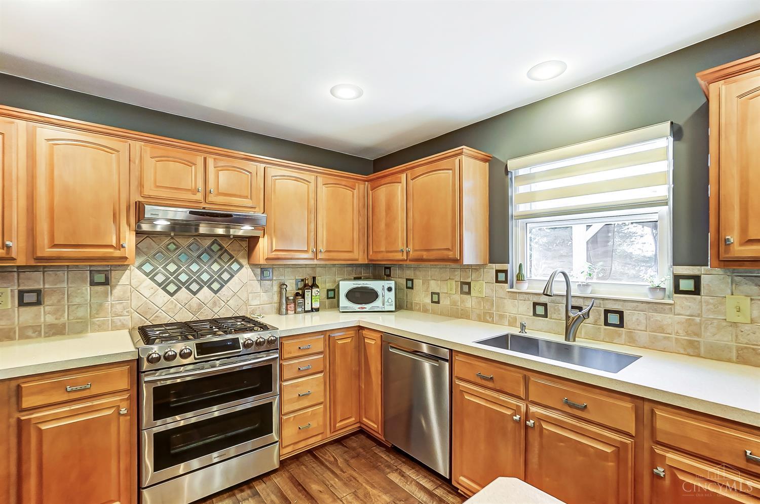 6847 Legacy Ridge Lane Cincinnati, OH 45248 - Photo 13 of 74 Gallery Image 13