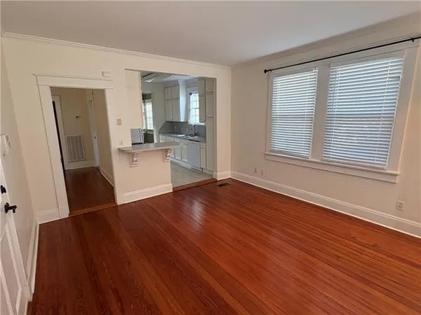 $1,800 | 212 Grenadine Street, Unit LOWR, Metairie, LA 70005