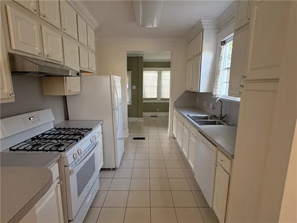 $1,800 | 212 Grenadine Street, Unit LOWR, Metairie, LA 70005