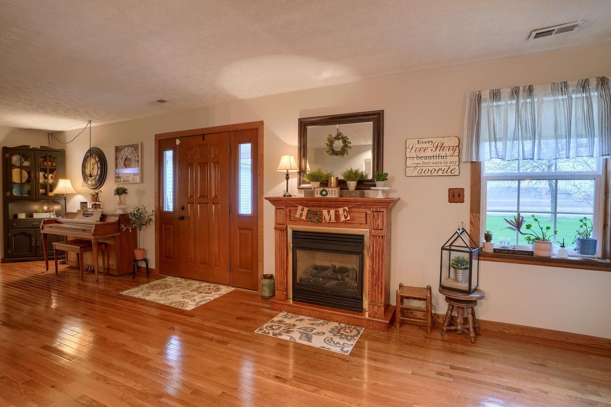 18761 Hall Road Mount Sterling, OH 43143 - Photo 7 of 35 Dining Room