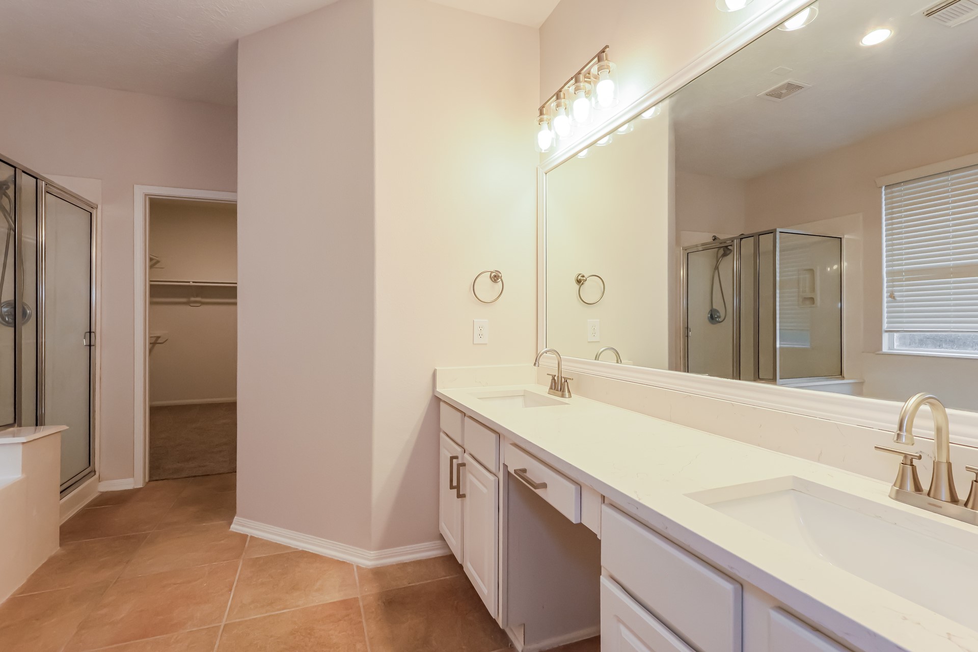22 Frontera Circle Spring, TX 77382 - Photo 12 of 18
