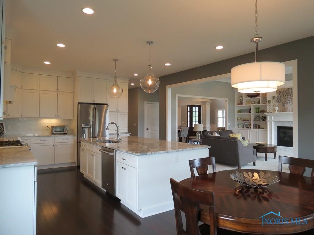 26066 Seminary Road Perrysburg, OH 43551 - Photo 12 of 36 Gallery Image 12