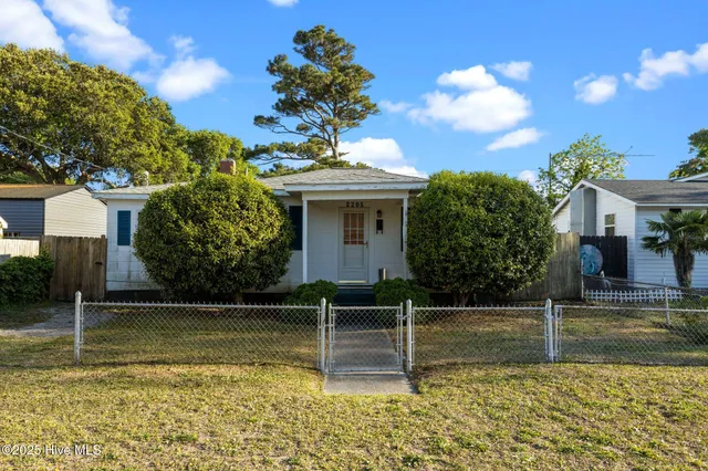 $210,000 | 2205 Bay Street, Morehead City, NC 28557