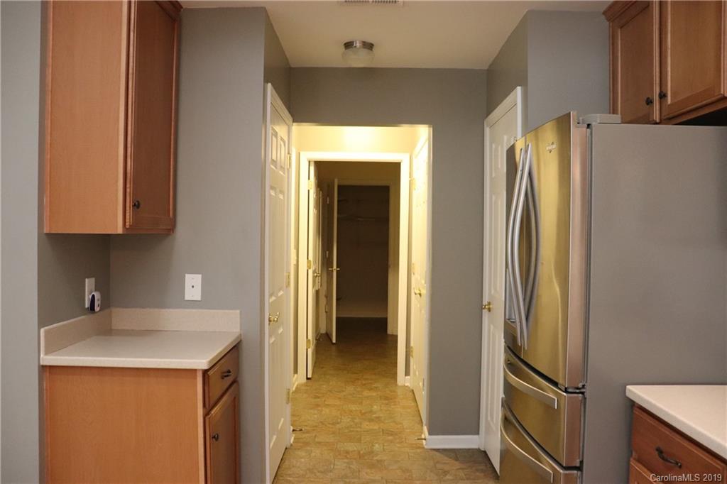786 Ledgestone Court Tega Cay, SC 29708 - Photo 9 of 27 Gallery Image 9
