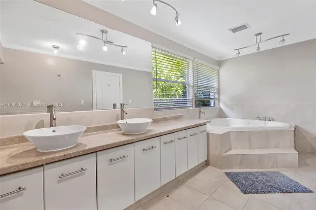 $7,000 | 13820 Southwest 82nd Avenue, Palmetto Bay, FL 33158