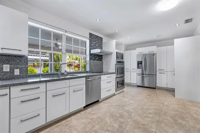 $7,000 | 13820 Southwest 82nd Avenue, Palmetto Bay, FL 33158