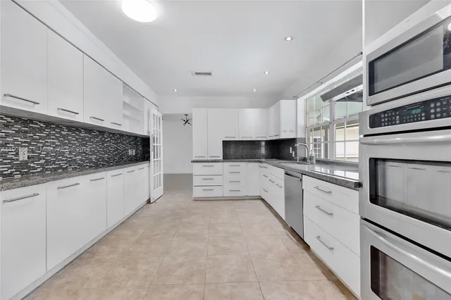 $7,000 | 13820 Southwest 82nd Avenue, Palmetto Bay, FL 33158