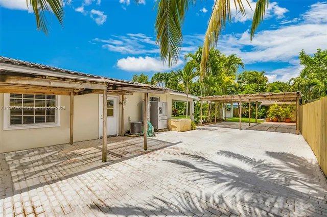 $7,000 | 13820 Southwest 82nd Avenue, Palmetto Bay, FL 33158