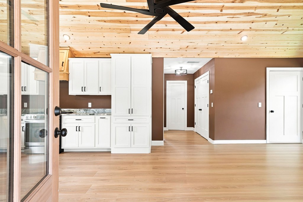318 East 2nd Street Blue Ridge, GA 30513 - Photo 15 of 46 Gallery Image 15