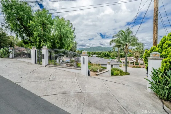 $769,000 | 19791 Grandview Drive, Corona, CA 92881