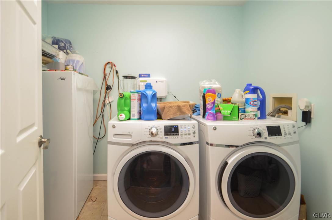 101 Coolbaugh Road East Stroudsburg, PA 18302 - Photo 17 of 24 a utility room with dryer and washer
