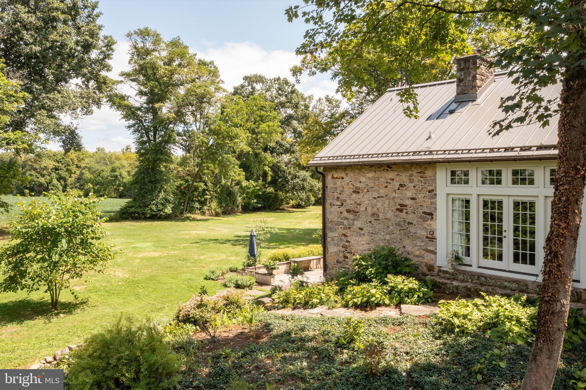 3269 Durham Road Doylestown, PA 18902 - Photo 11 of 60