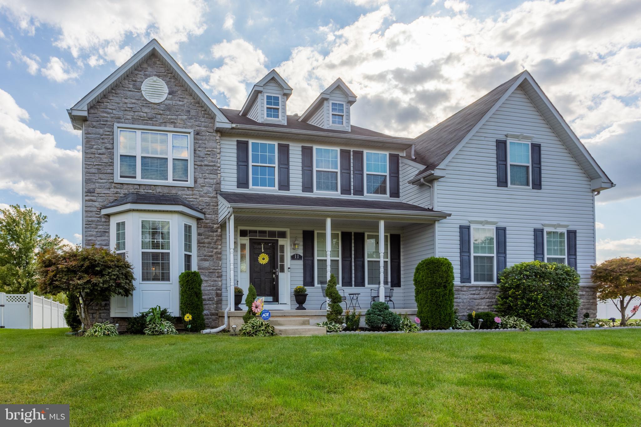 11 Box Turtle Lane Sicklerville, NJ 08081 - Photo 1 of 45 Gallery Image 1