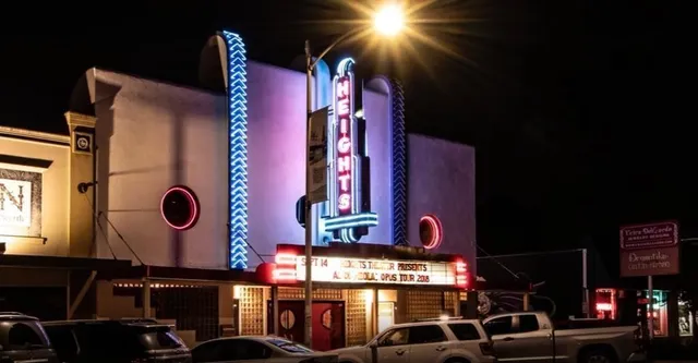 $2,695 | 1222 West 17th Street, Unit C, Houston, TX 77008