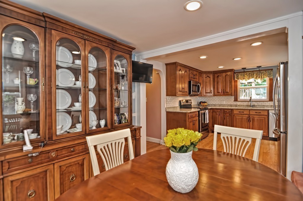 2 Glen Road Woburn, MA 01801 - Photo 9 of 22 Gallery Image 9