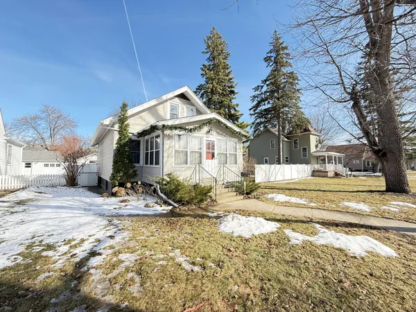 $209,000 | 206 North 9th Street, Montevideo, MN 56265