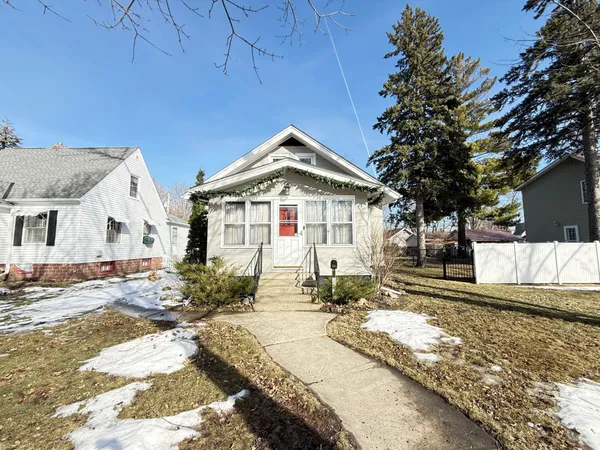 $209,000 | 206 North 9th Street, Montevideo, MN 56265