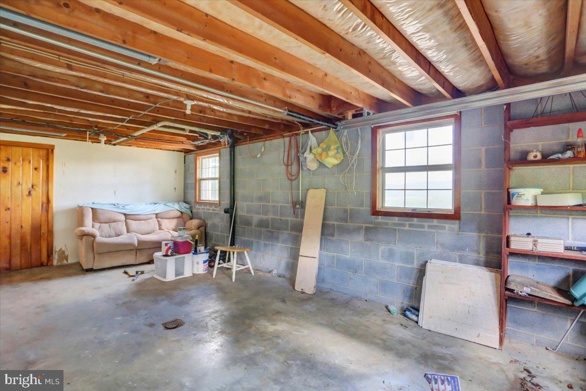 17637 Shatzer Road Spring Run, PA 17262 - Photo 44 of 51 Attached Garage