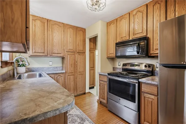 $209,900 | 197 Barry Road, Irondequoit, NY 14617