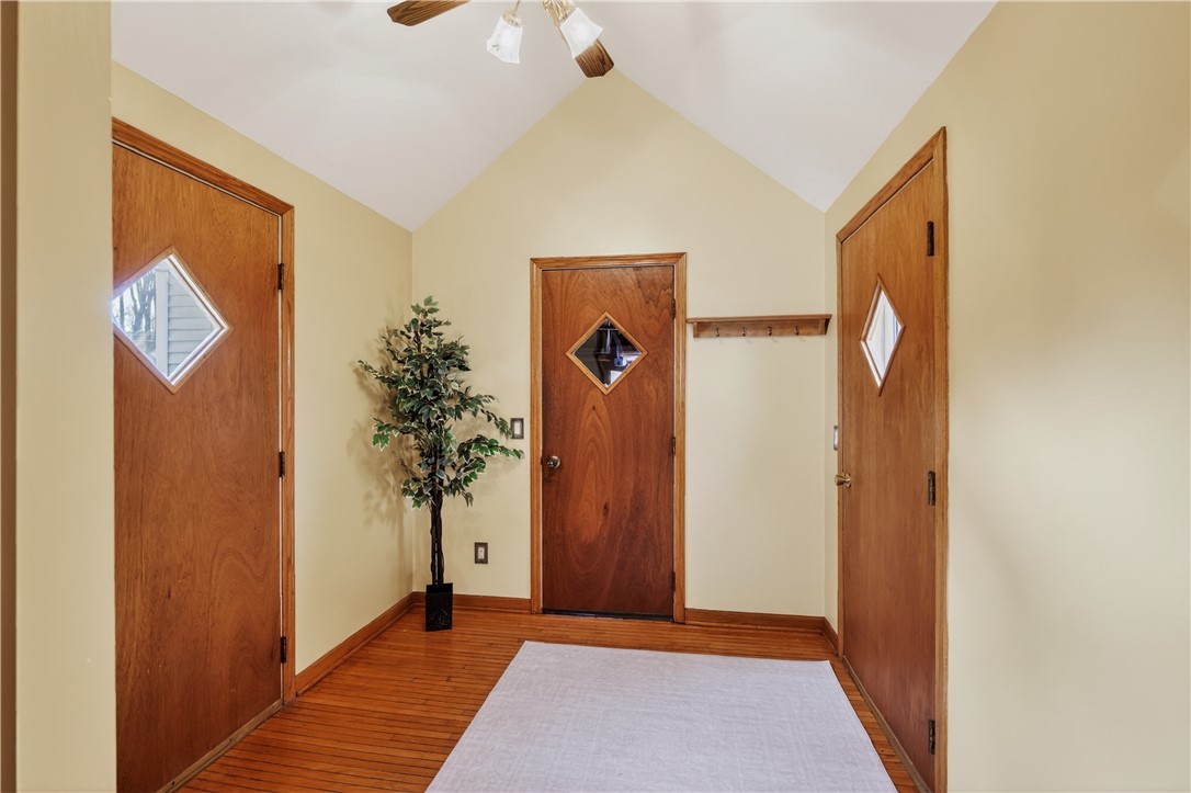 197 Barry Road Irondequoit, NY 14617 - Photo 21 of 42