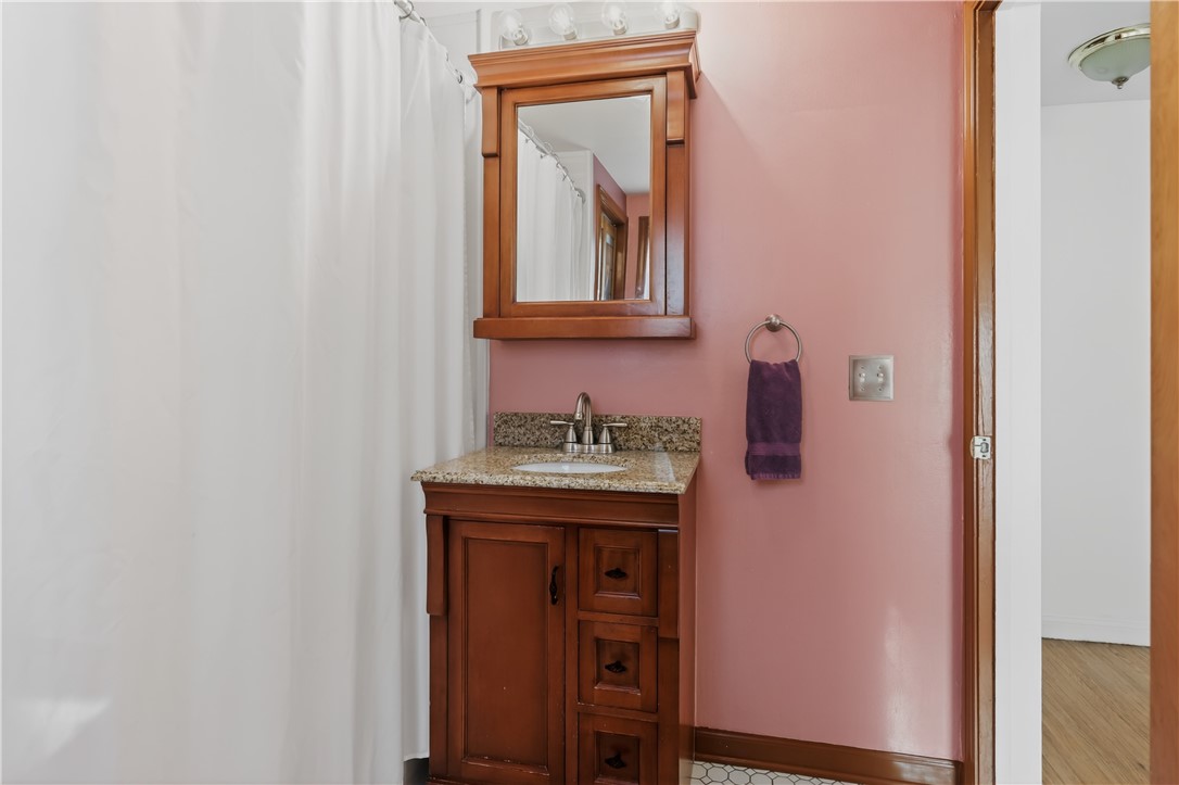 197 Barry Road Irondequoit, NY 14617 - Photo 23 of 42