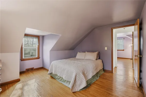 $209,900 | 197 Barry Road, Irondequoit, NY 14617