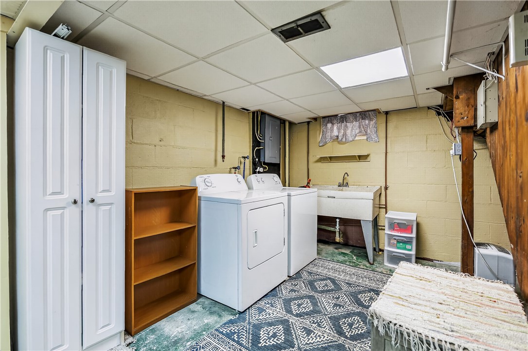 197 Barry Road Irondequoit, NY 14617 - Photo 33 of 42