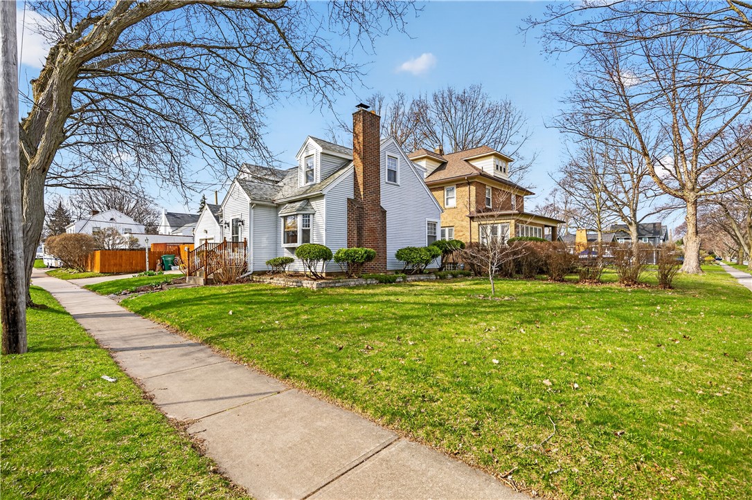 197 Barry Road Irondequoit, NY 14617 - Photo 34 of 42