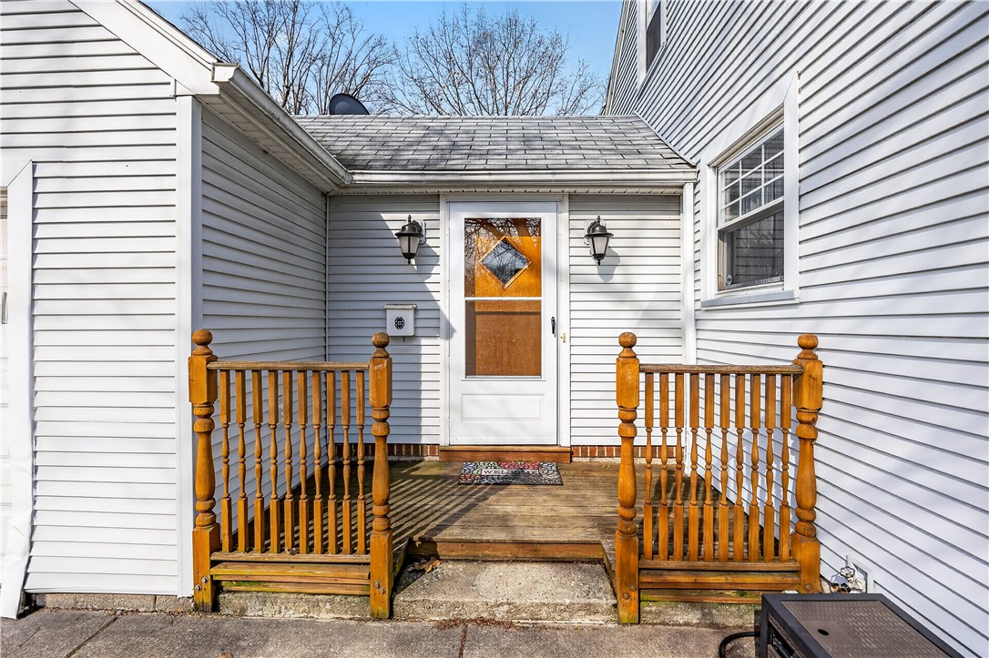 197 Barry Road Irondequoit, NY 14617 - Photo 36 of 42