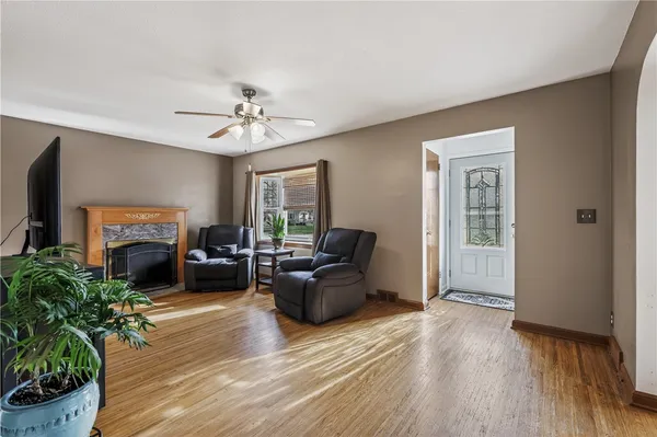 $209,900 | 197 Barry Road, Irondequoit, NY 14617