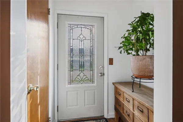 $209,900 | 197 Barry Road, Irondequoit, NY 14617