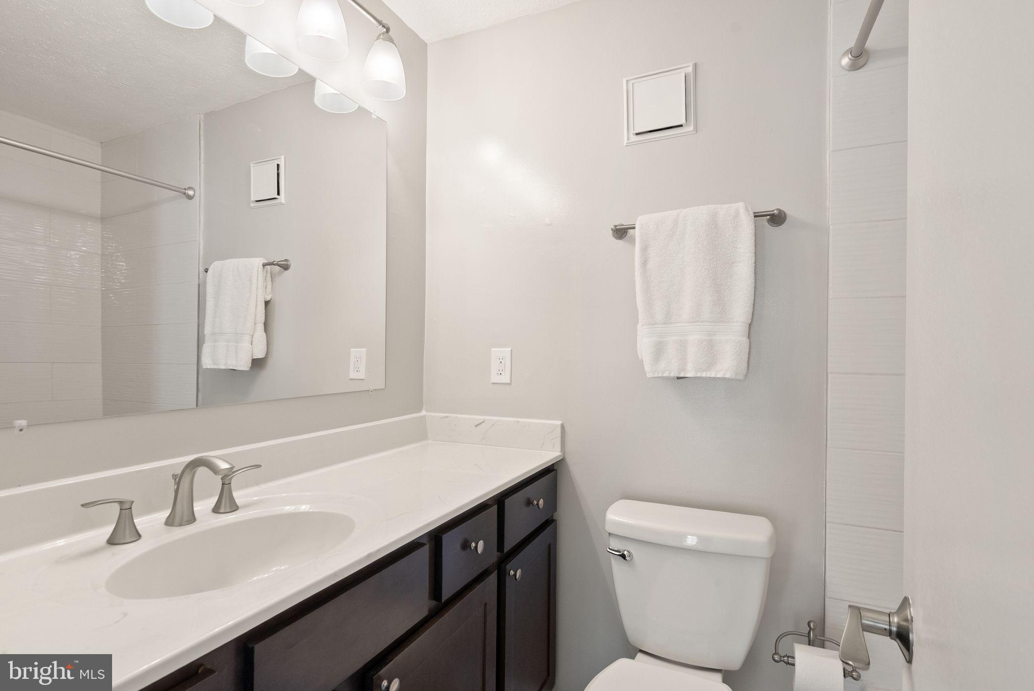 10158 Oakton Terrace Road Oakton, VA 22124 - Photo 26 of 35