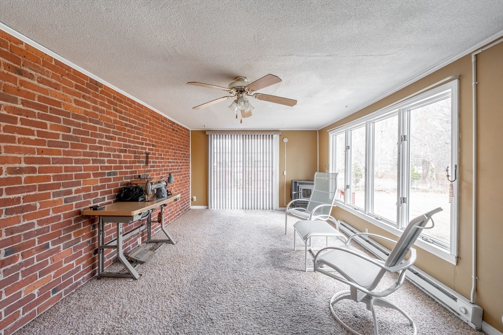 589 Allen Street Springfield, MA 01118 - Photo 16 of 42 Gallery Image 16
