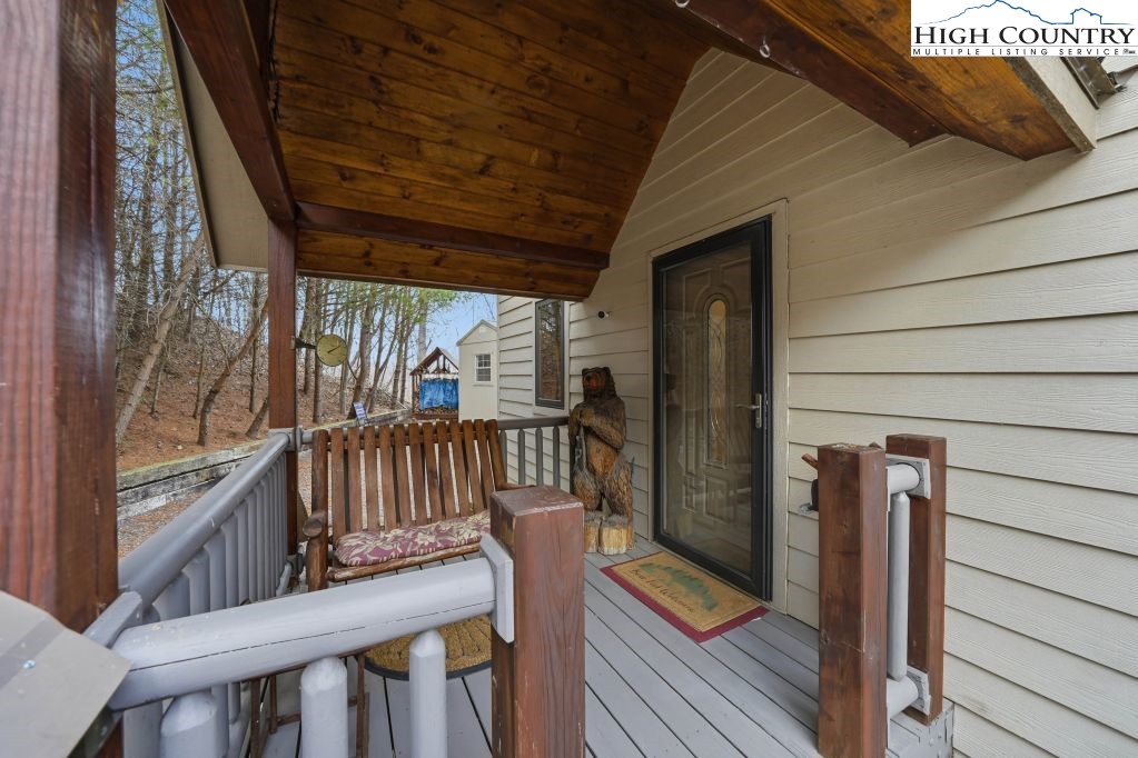 408 Eagle Ridge Road Roan Mountain, TN 37687 - Photo 27 of 45 a view of deck with patio