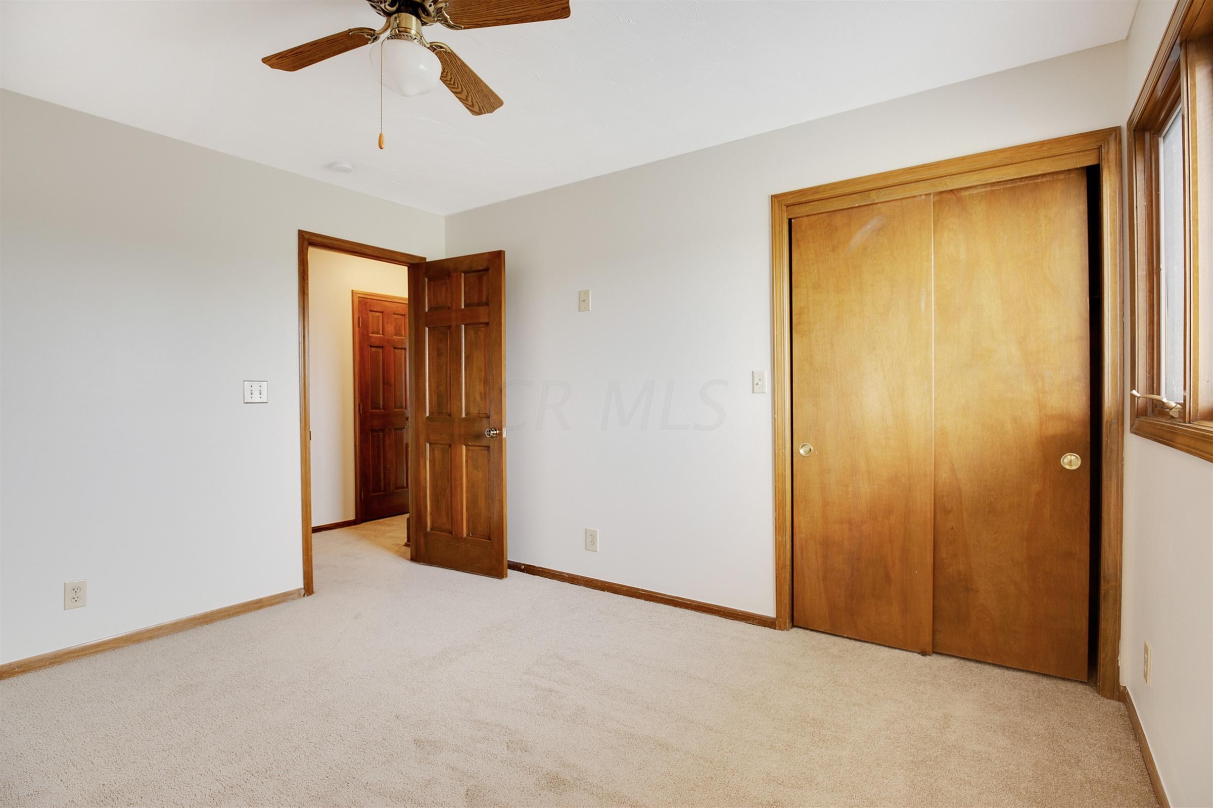8027 Roberts Road Hilliard, OH 43026 - Photo 32 of 60