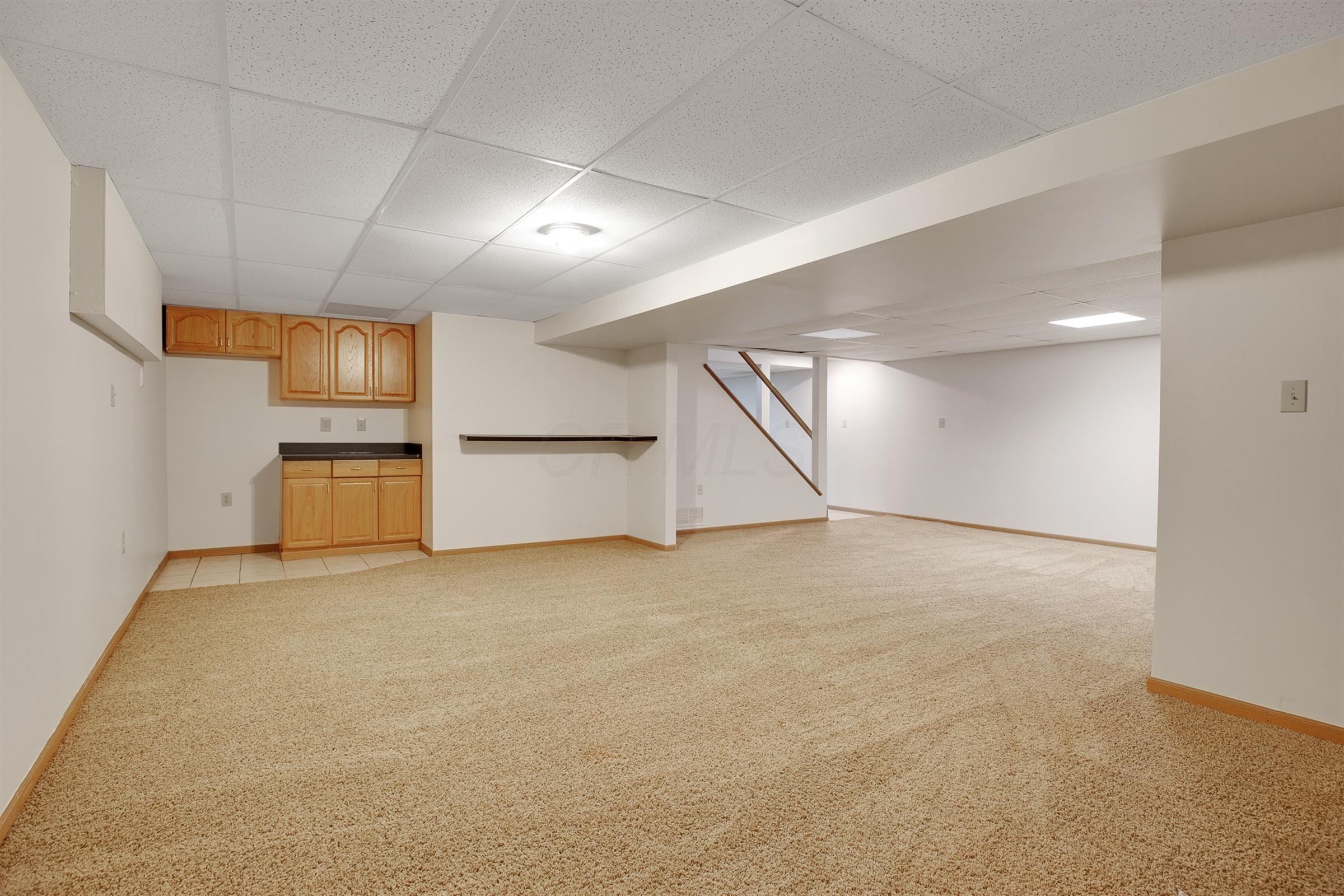 8027 Roberts Road Hilliard, OH 43026 - Photo 39 of 60