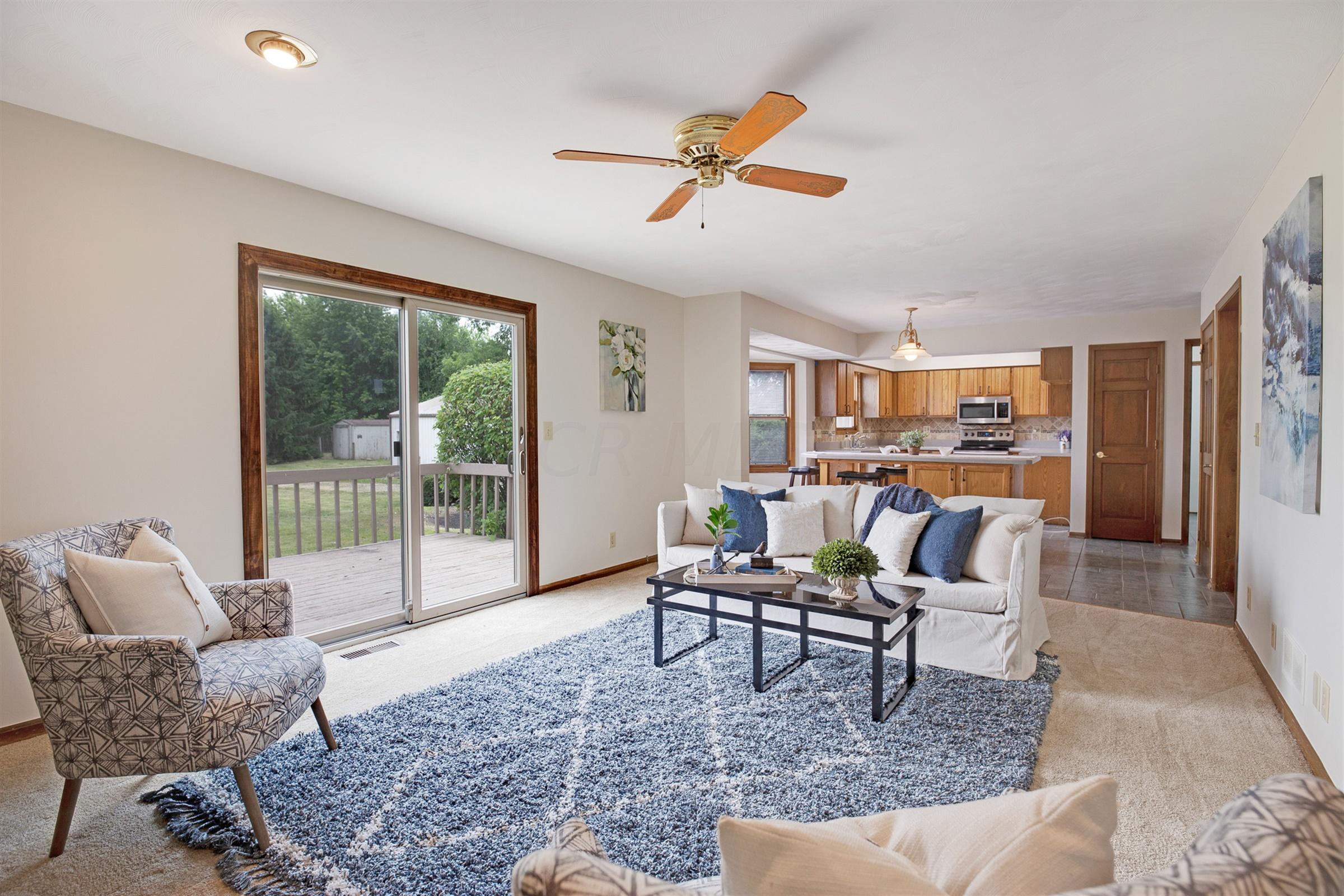 8027 Roberts Road Hilliard, OH 43026 - Photo 9 of 60