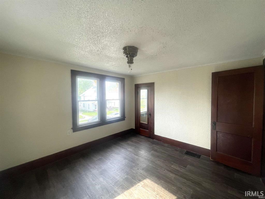 1307 High St Road Logansport, IN 46947 - Photo 8 of 13