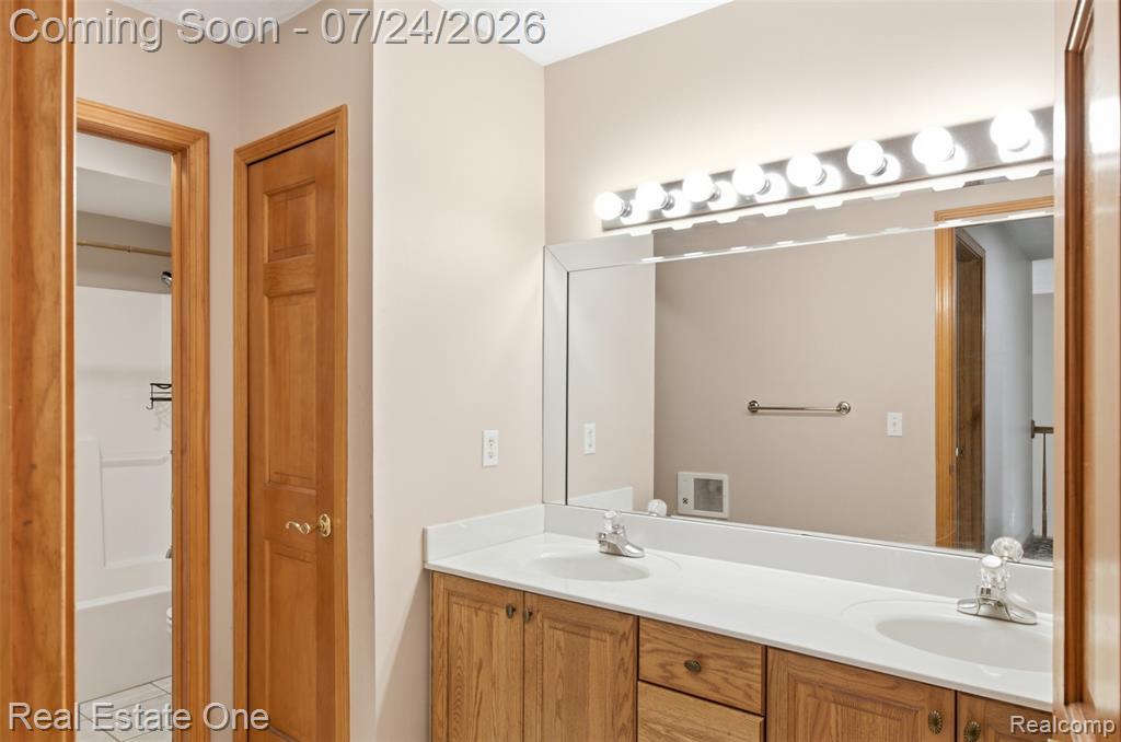 7805 Rutherford Court Canton, MI 48187 - Photo 37 of 55