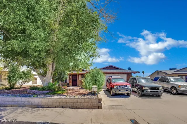 $424,999 | 730 North Christy Lane, Las Vegas, NV 89110